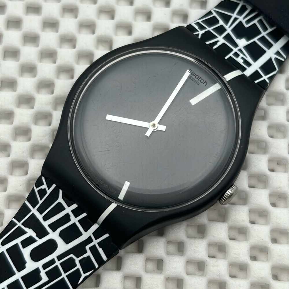 Swatch Watch - SUOB109 - BAR-LON
